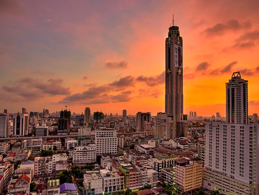 Дневной Бангкок с обзорной площадки Baiyoke Sky в марте 2012 года
